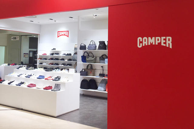 美品■CAMPER【24.5】Thelma 厚底 レザー パンプス ブラック 黒 黒 レザー ローファー （厚底）